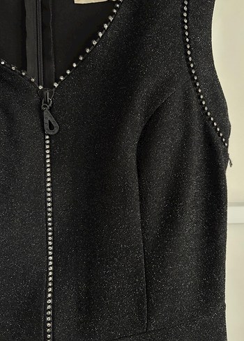 Siyah Nakışlı Mini simli  Kolsuz Elbise - Görsel 2