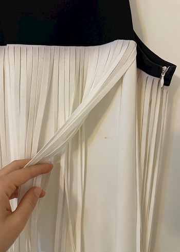 Beyaz Pileli Uzun Abiye Elbise - Görsel 6