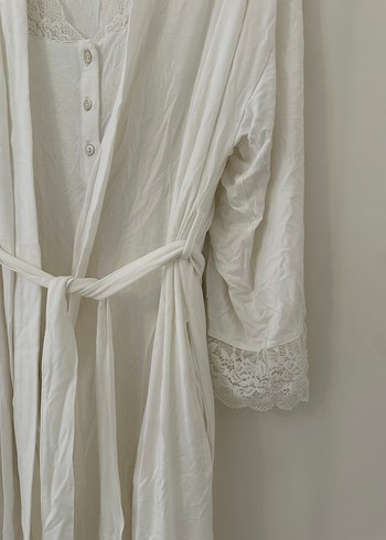 Dagi uzun  Beyaz Kadın gecelik Sabahlık takım - Görsel 2