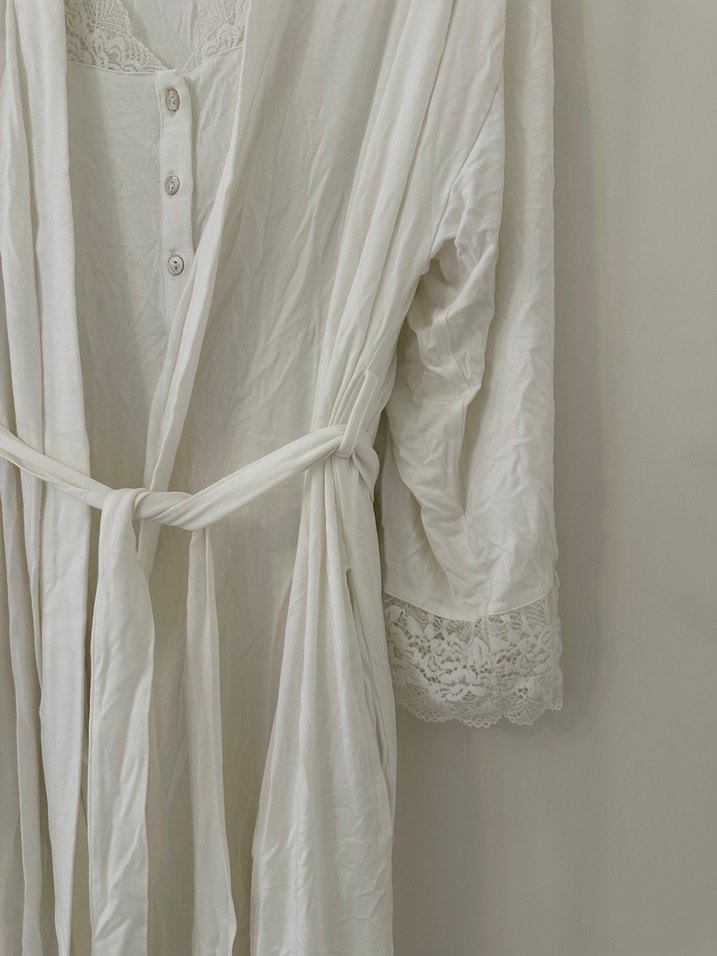 Dagi uzun  Beyaz Kadın gecelik Sabahlık takım - Görsel 2