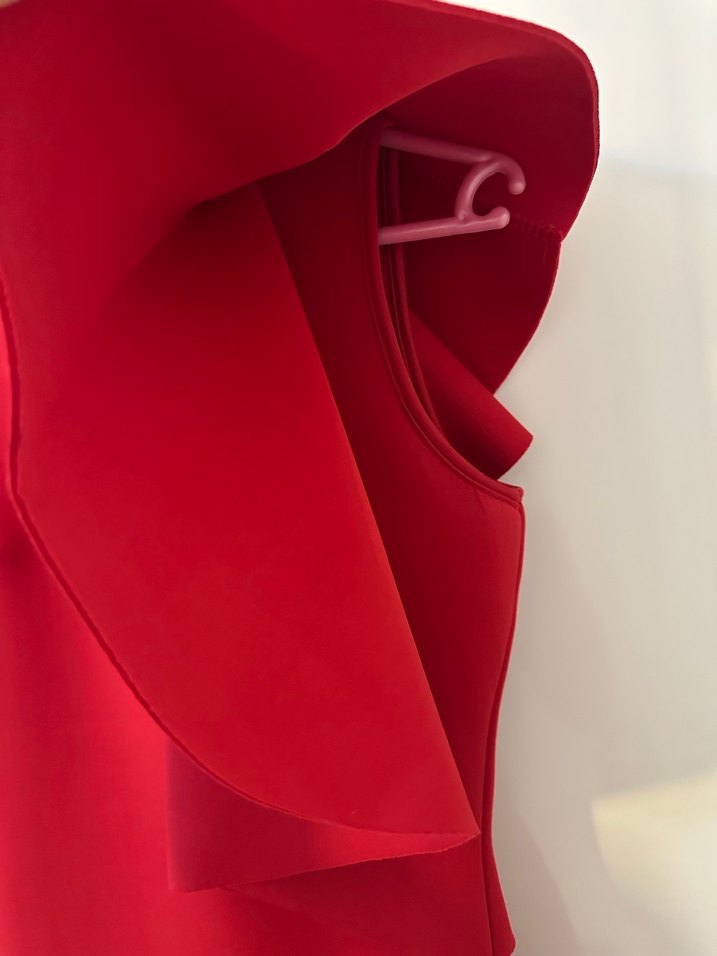 Kırmızı Fırfırlı Yüksek Yakalı Midi Elbise - Görsel 4