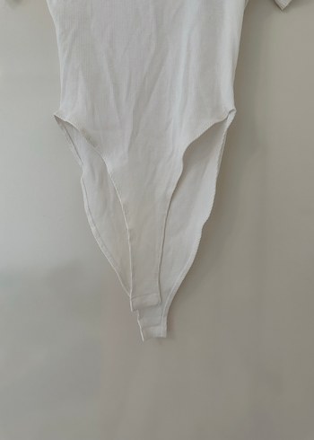 Kısa Kollu Fırfırlı Beyaz kadın Body - Görsel 3