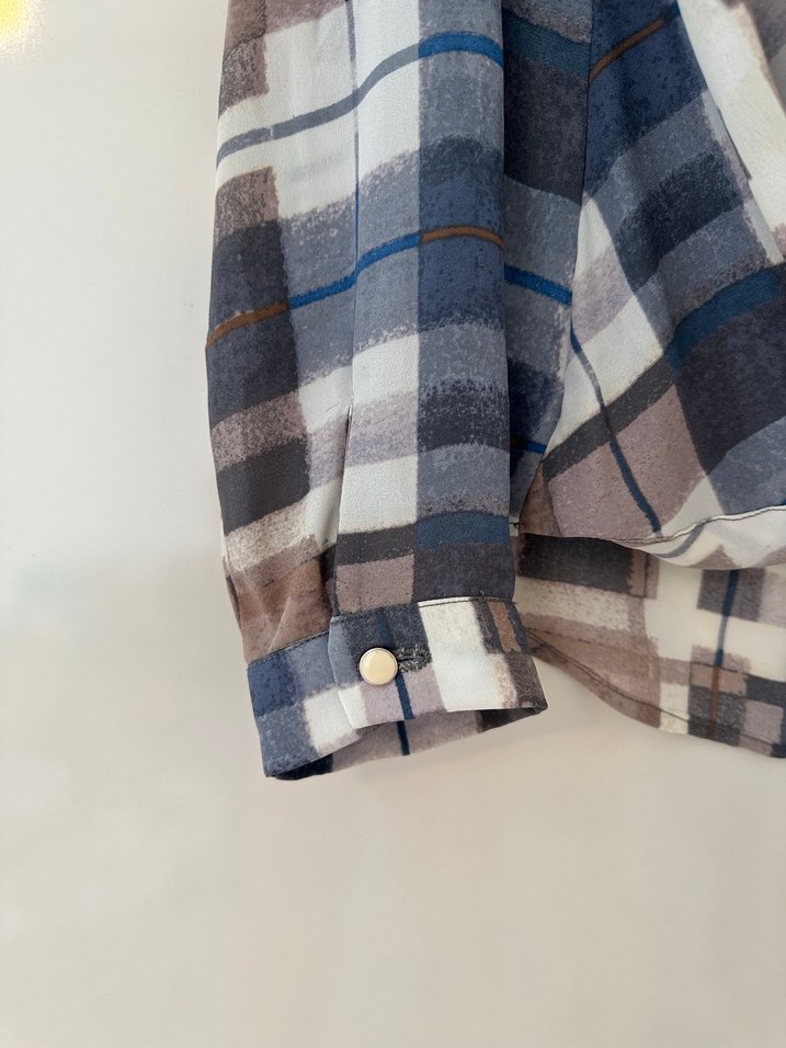 Kadın V Yakalı Salaş Keten Bluz - Görsel 3