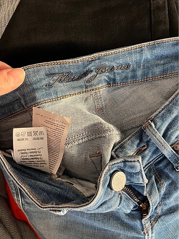 26 Beden Mavi jeans