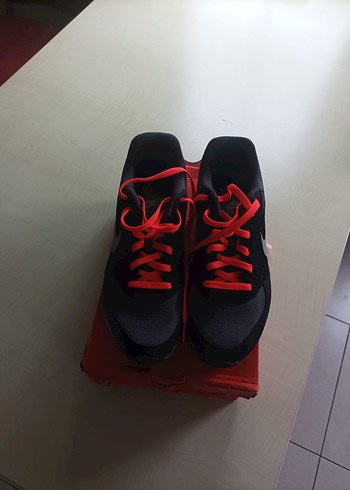 Kırmızı Siyah Spor Ayakkabı Nike - Görsel 3