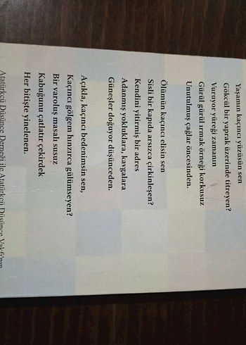 Tutsak Yürek - Yekta Güngör Özden Şiir Kitabı - Görsel 2