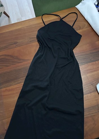 Siyah boyun detaylı, uzun elbise - Görsel 3