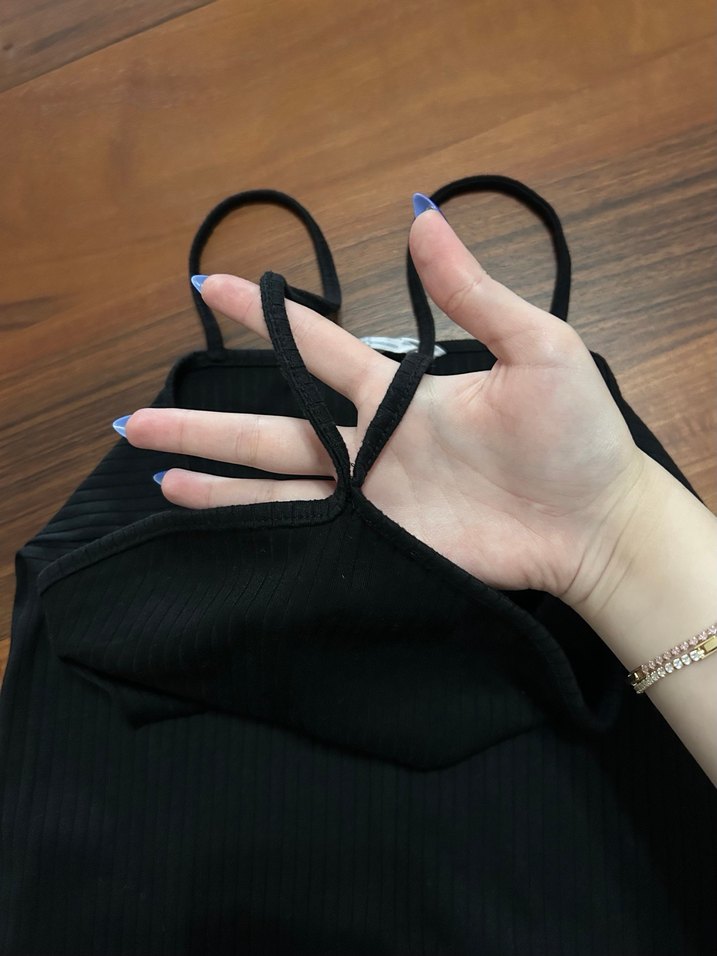 Siyah boyun detaylı, uzun elbise - Görsel 2