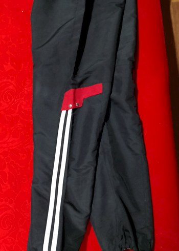 Siyah su geçirmez kumaş esofman alt - Görsel 2