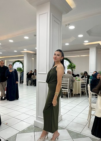 Kadın Haki Drapeli Uzun V Yaka Elbise - Görsel 5