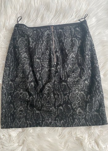 Gri Yılan Desenli Kadın Mini Etek - Görsel 3