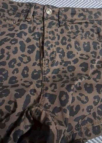 Kahverengi leopar desenli kadın pantolon - Görsel 2