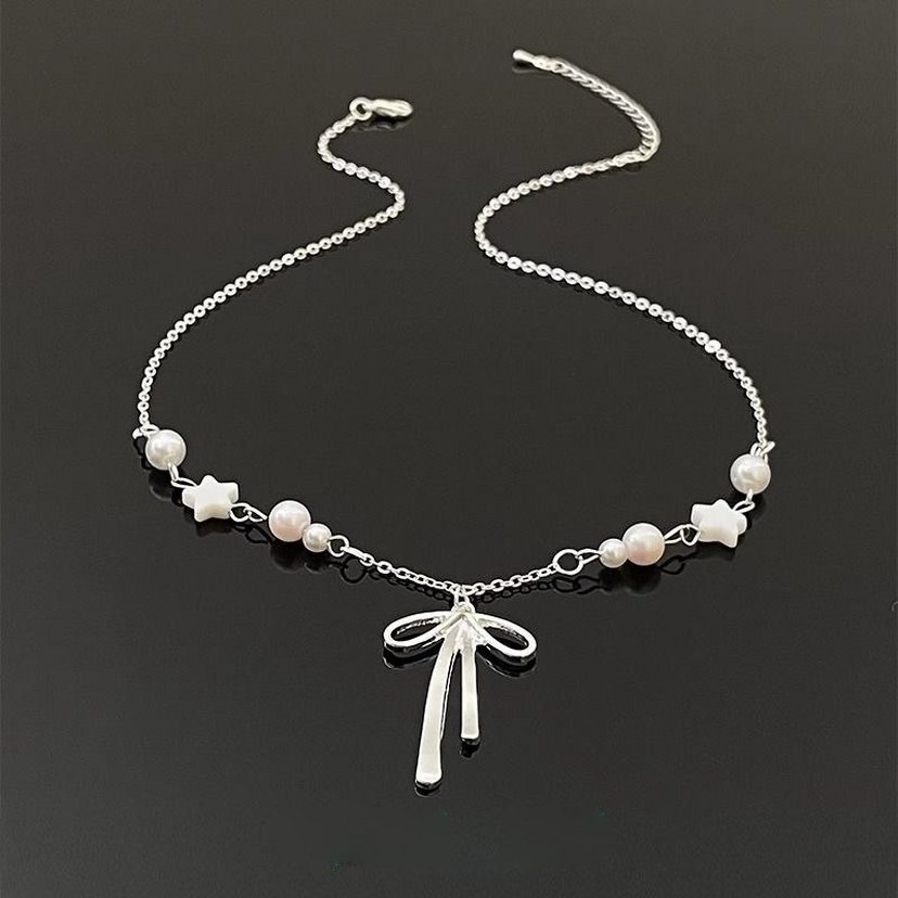 Coquette fiyonk charmlı kolye - Görsel 2