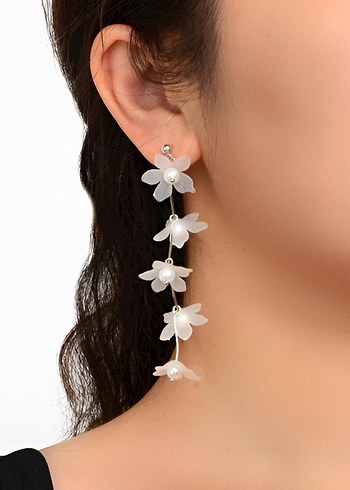 Şeffaf çiçek ve cam incili uzun küpe - Görsel 2