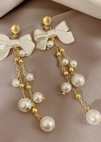 Coquette fiyonklu ve incili küpe - Görsel 2