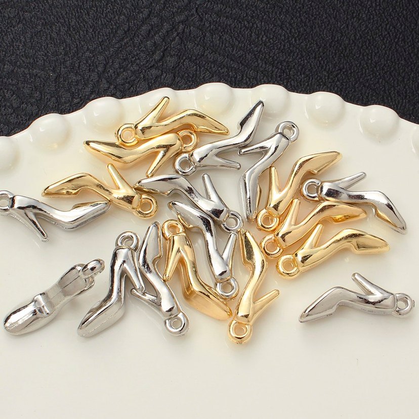 Topuklu ayakkabı model kolye ucu charm - Görsel 2