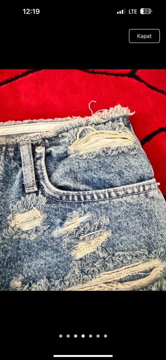 Kadın Mavi Yırtıklı Bol Kesim Pantolon - Görsel 4