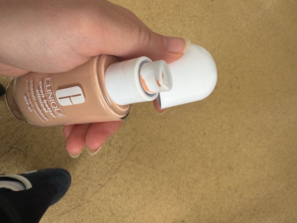 Clinique Even Better Clinical SPF 50 Fondöten — görsel 6/8