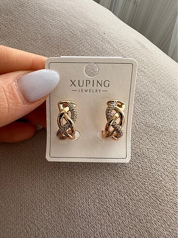 Xuping taş detaylı küpe