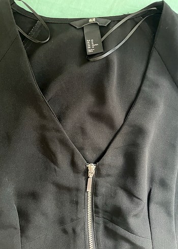 Siyah V Yaka Fermuarlı elbise - Görsel 2