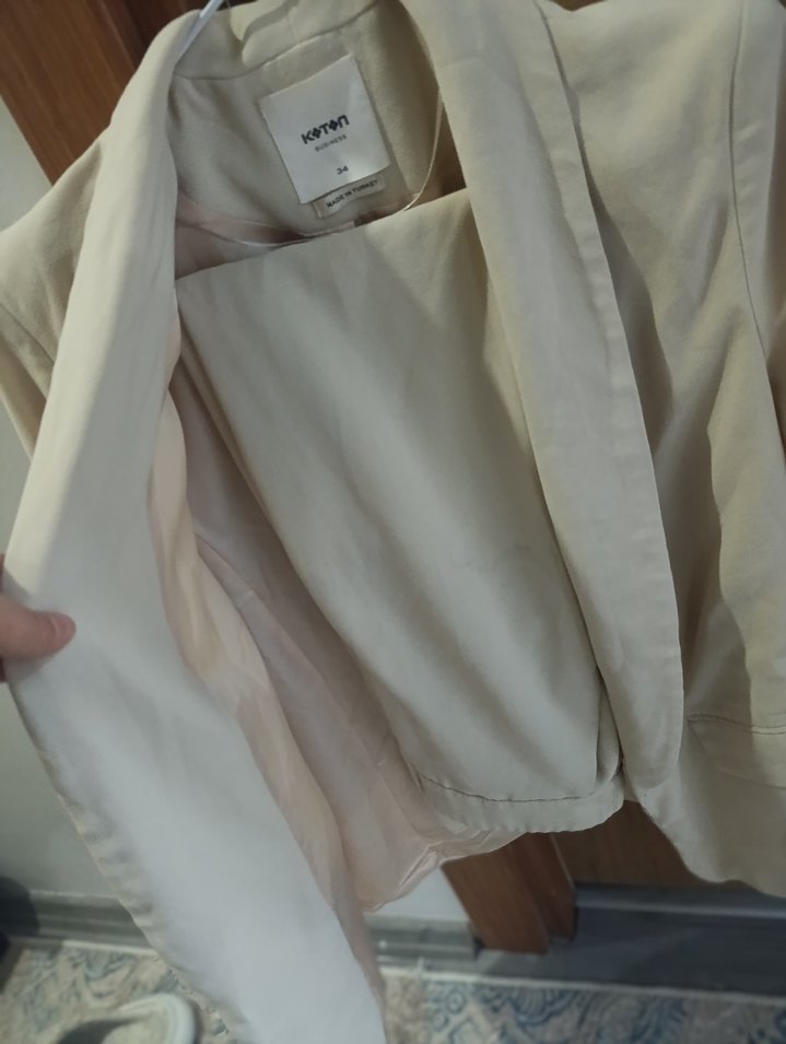 Düğmeli Beyaz Keten Kısa Kadın Blazer - Görsel 3