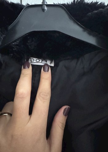 Siyah Kürk Detaylı Kadın Mont - Görsel 5