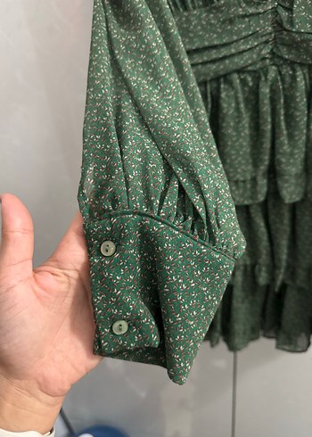 Uzun Kollu V Yaka Fırfırlı Yeşil Elbise - Görsel 2