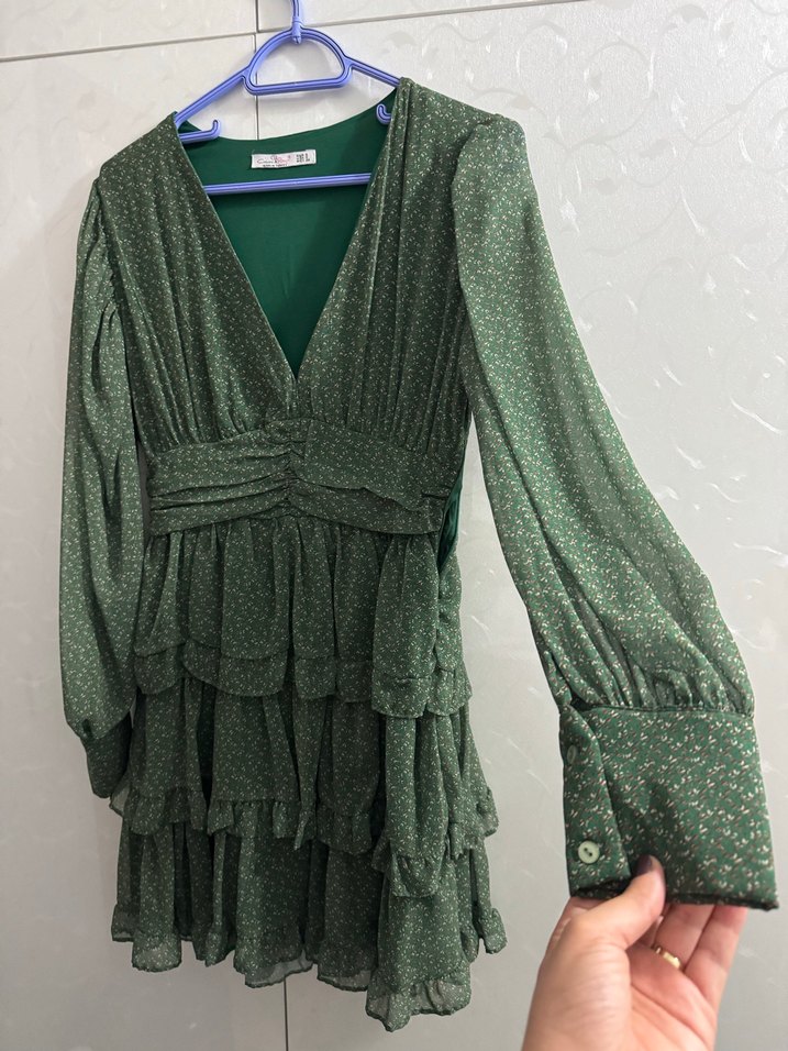 Uzun Kollu V Yaka Fırfırlı Yeşil Elbise - Görsel 3