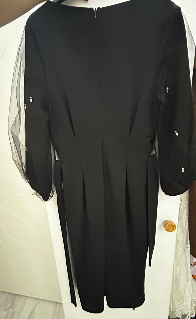 Kısa Siyah  V Yaka Kadın Elbise - Görsel 5