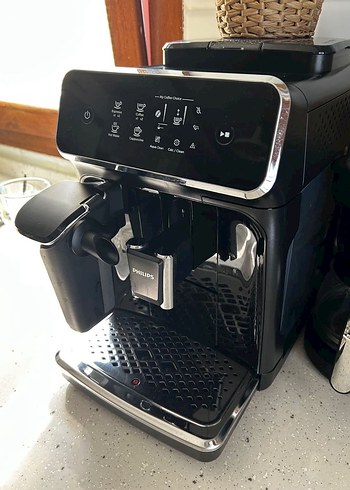 Philips Siyah Otomatik Kahve Makinesi - Görsel 4