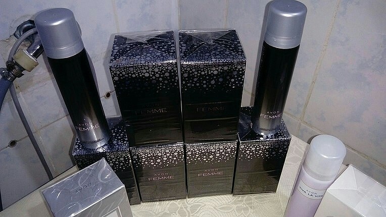 AVON FEMME PARFÜM 