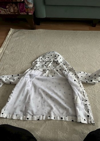 Kapüşonlu Puantiyeli Kız Çocuk Yağmurluk - Görsel 3