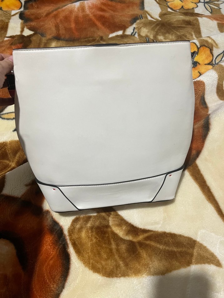 Tokalı Beyaz Deri Kadın Çanta - Görsel 3