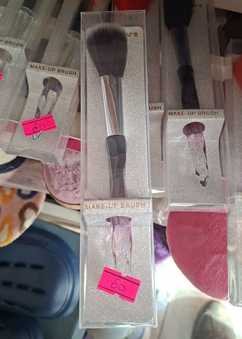 Pembe Makyaj Fırçası - Görsel 2