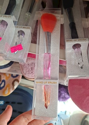 Pembe Makyaj Fırçası - Görsel 3