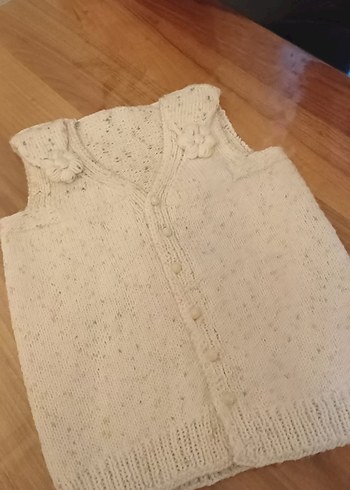 Kız Çocuk Beyaz Örgü V Yaka Süveter - Görsel 2