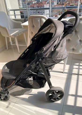 Gri ve Siyah Bebek Arabası - Görsel 3