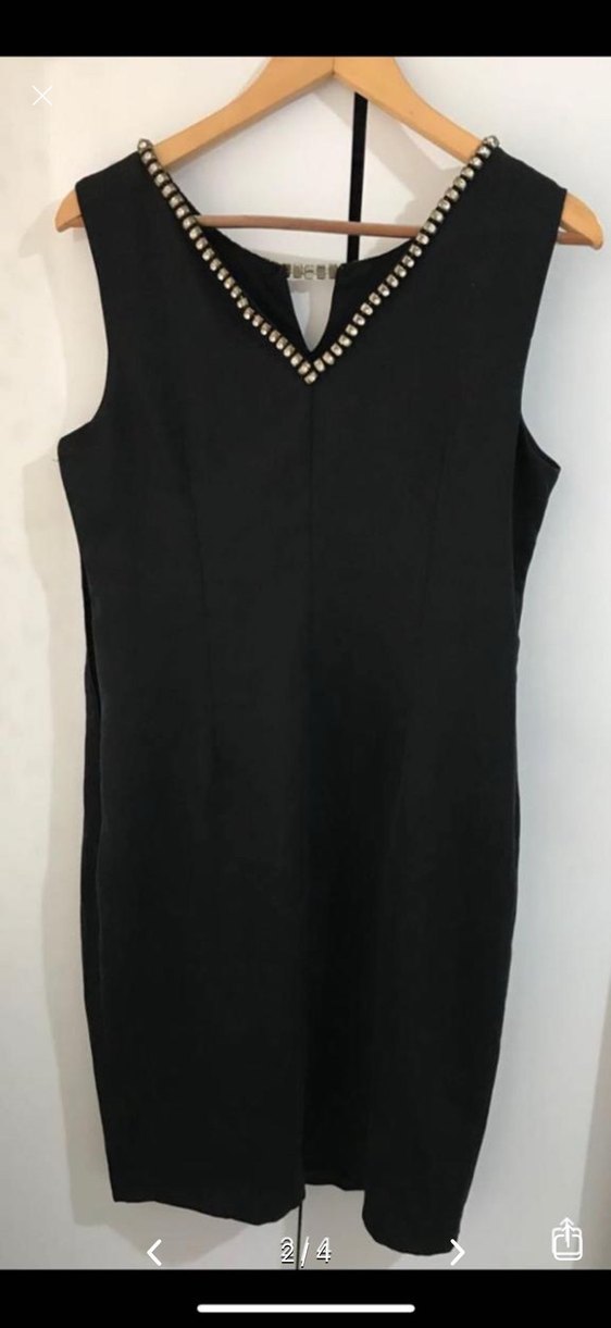 Siyah V Yakalı Boncuk İşlemeli Midi Elbise - Görsel 2