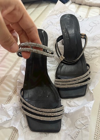 Parlak Siyah Yılan Desenli Stiletto Kadın Ayakkabı - Görsel 2