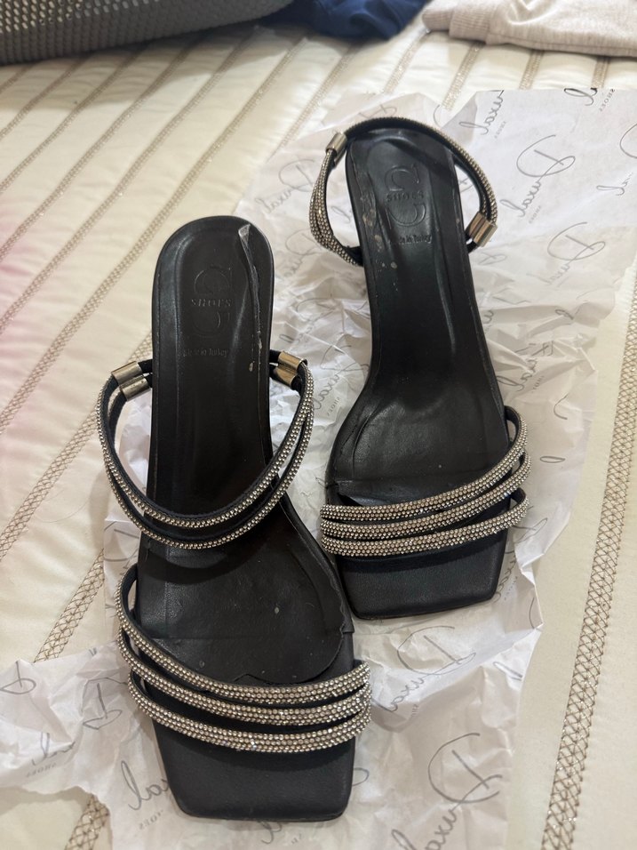 Parlak Siyah Yılan Desenli Stiletto Kadın Ayakkabı - Görsel 3