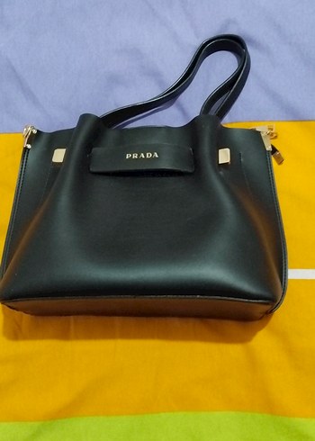 Prada Siyah Deri Prada Kadin Omuz Cantasi