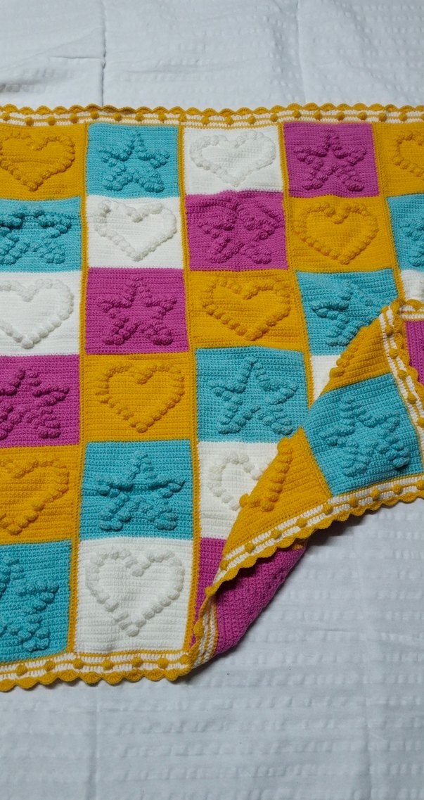 Renkli Nakışlı Örgü Çocuk Battaniyesi - Görsel 2