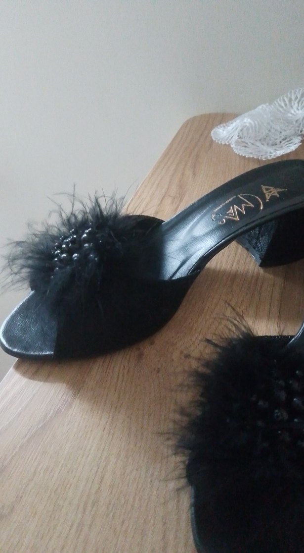 Siyah Yüksek Topuklu Kadın Terlikler - Görsel 2