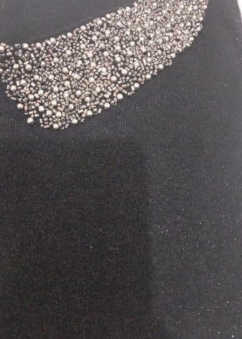 Nakışlı Yakalı Siyah Kadın Kazak - Görsel 2