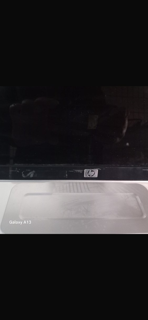 Gri Renkli Monitör - Görsel 2