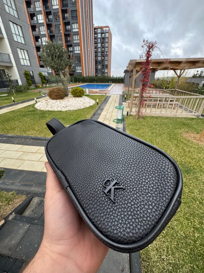 Siyah Fermuarlı Erkek  Çantası - Görsel 3