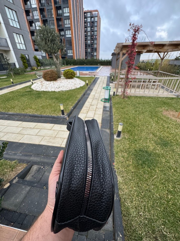 Siyah Fermuarlı Erkek  Çantası - Görsel 2