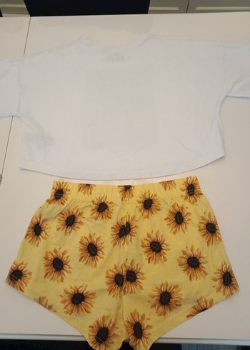 Sarı Baskılı Kısa Kollu Tişört - Görsel 2