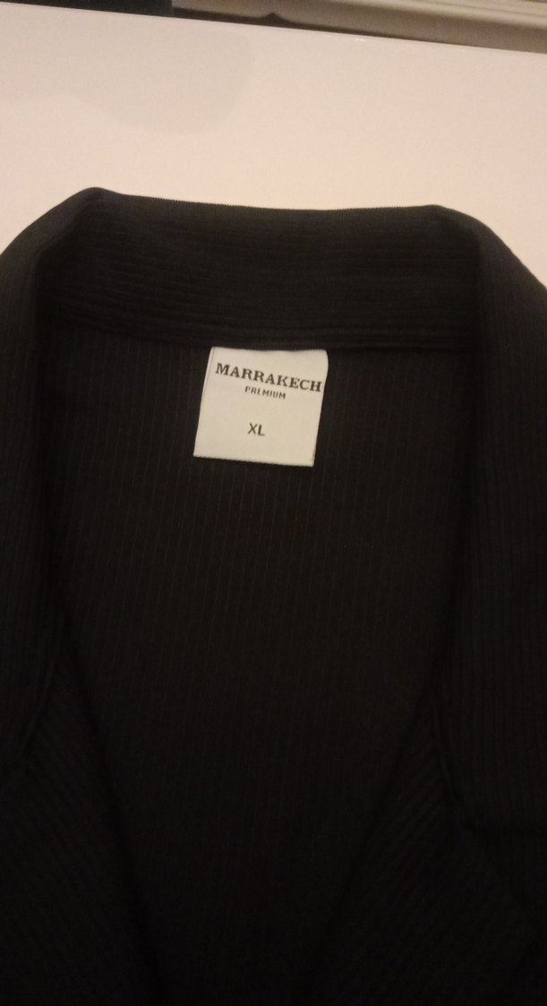 Siyah Düğmeli Kısa Kollu Kadın Gömlek - Görsel 3