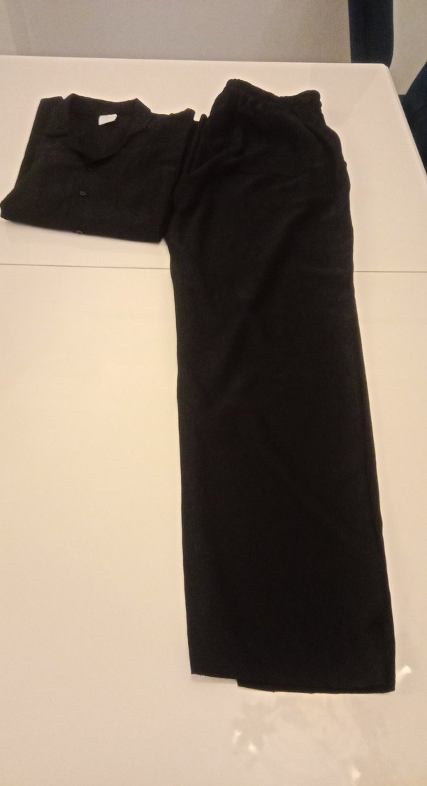 Siyah Düğmeli Kısa Kollu Kadın Gömlek - Görsel 5